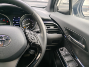 トヨタ C-HR 中古車