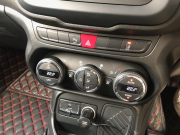 ジープ レネゲード 中古車