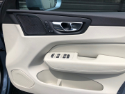 ボルボ XC60 中古車