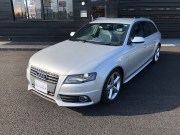 アウディ A4アバント 中古車