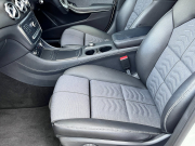 メルセデスベンツ GLA 中古車