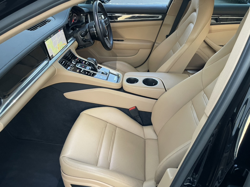 ポルシェ パナメーラ 中古車