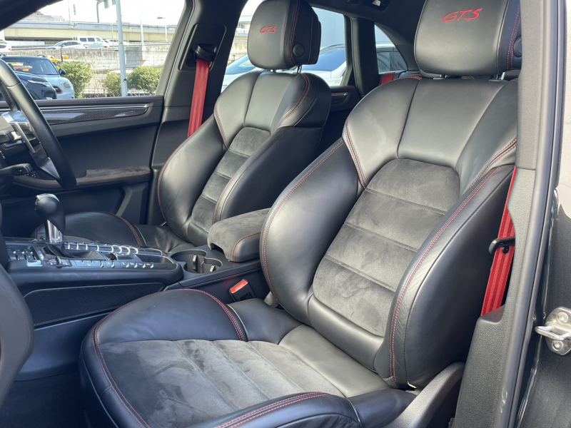 ポルシェ マカン 中古車