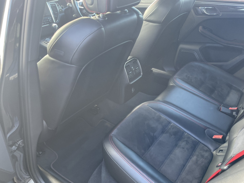 ポルシェ マカン 中古車