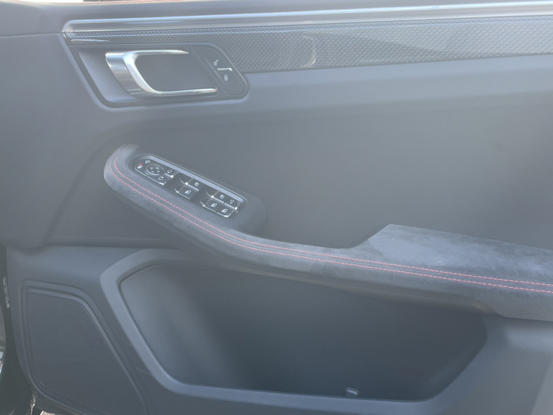 ポルシェ マカン 中古車