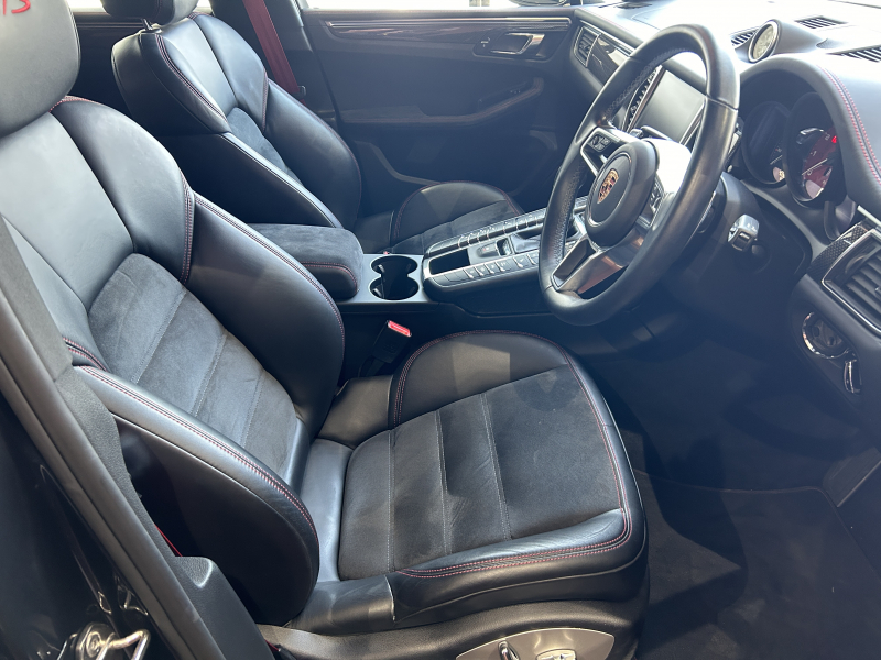 ポルシェ マカン 中古車