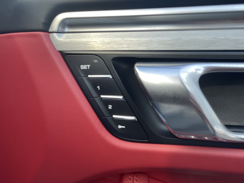 ポルシェ マカン 中古車