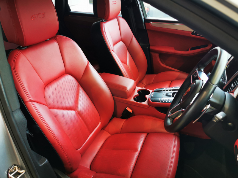 ポルシェ マカン 中古車