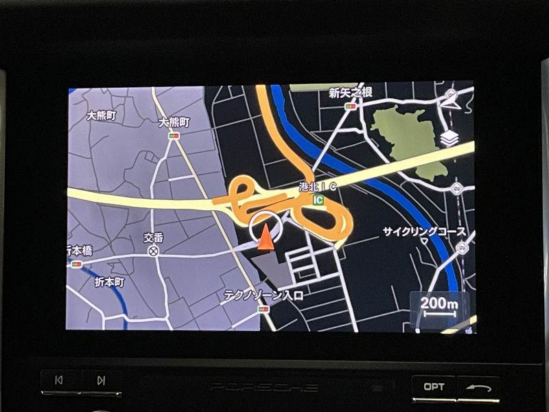 ポルシェ マカン 中古車