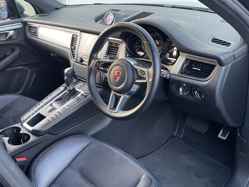 ポルシェ マカン 中古車