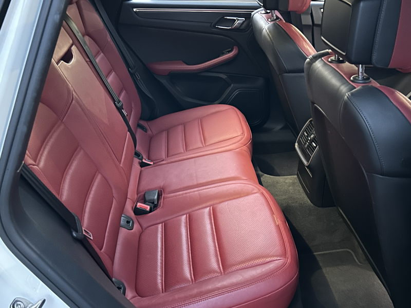 ポルシェ マカン 中古車