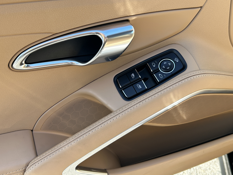 ポルシェ 911(Type991.2) 中古車