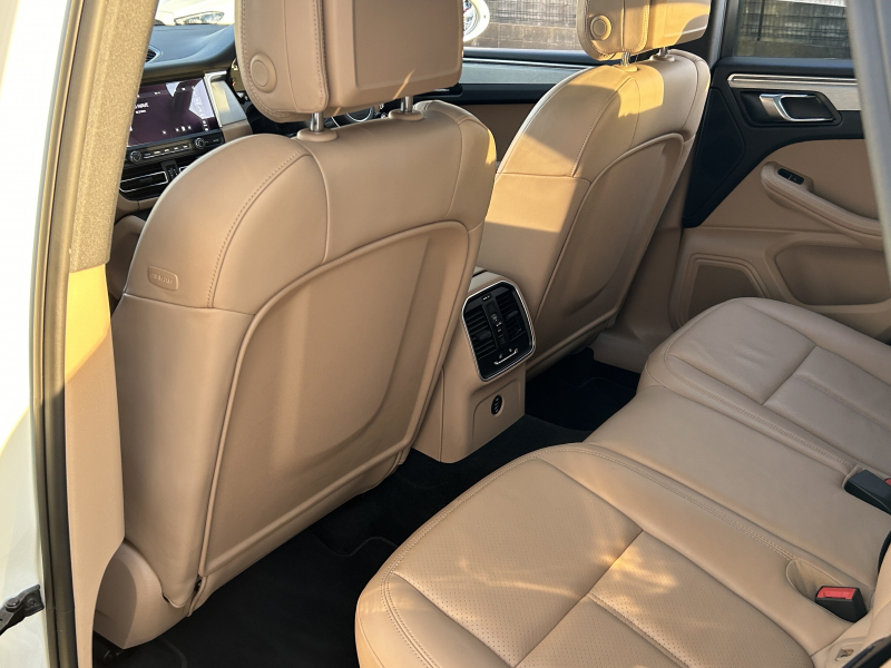 ポルシェ マカン 中古車