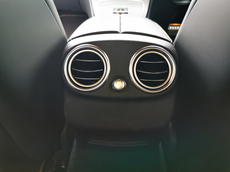 メルセデスベンツ Cクラス 中古車