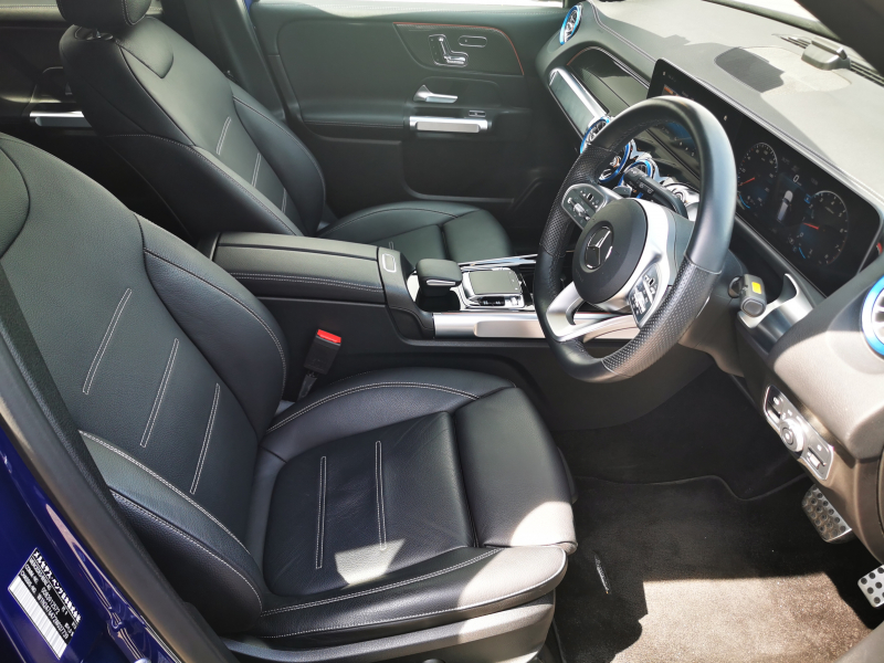 メルセデスベンツ GLB 中古車