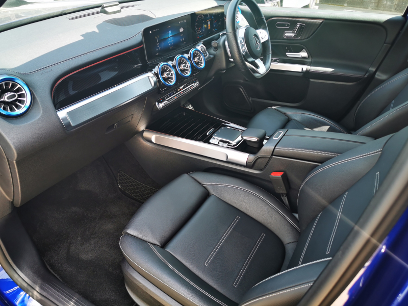 メルセデスベンツ GLB 中古車