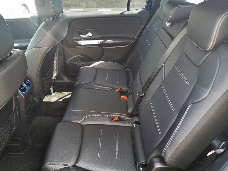 メルセデスベンツ GLB 中古車