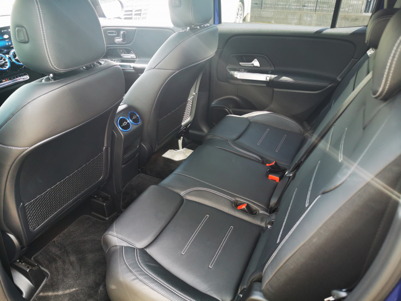 メルセデスベンツ GLB 中古車