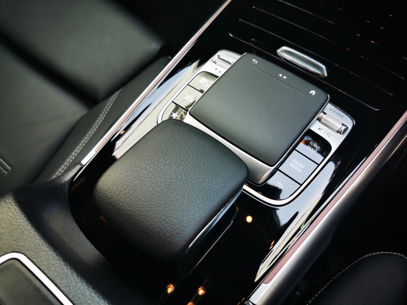 メルセデスベンツ GLB 中古車