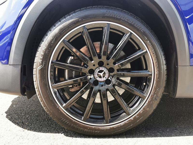 メルセデスベンツ GLB 中古車