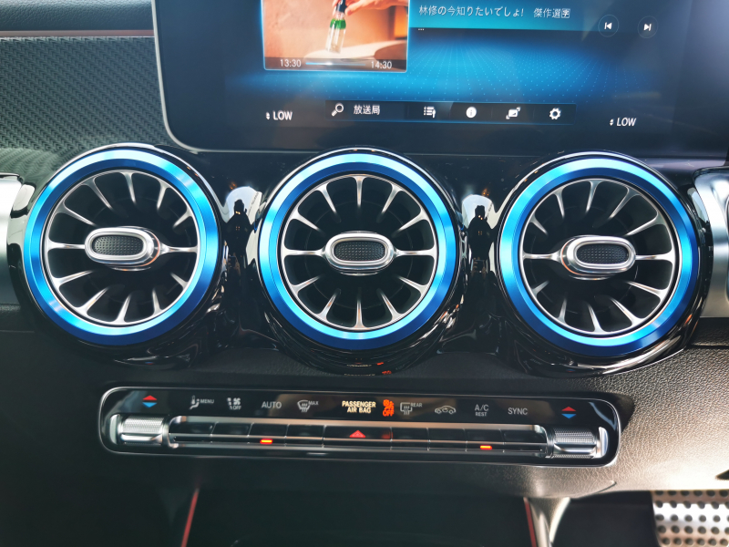 メルセデスベンツ GLB 中古車