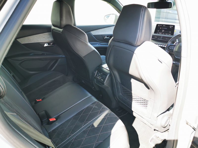 プジョー 3008 中古車