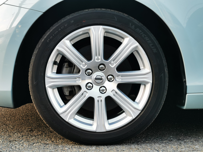 ボルボ V40 中古車