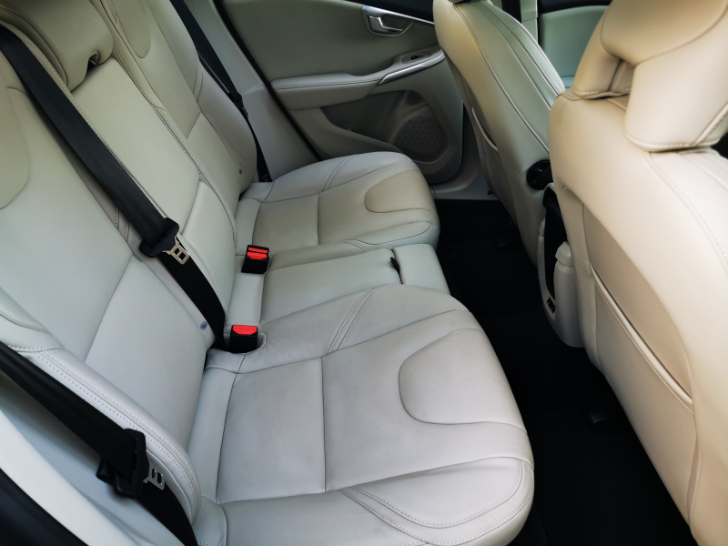 ボルボ V40 中古車