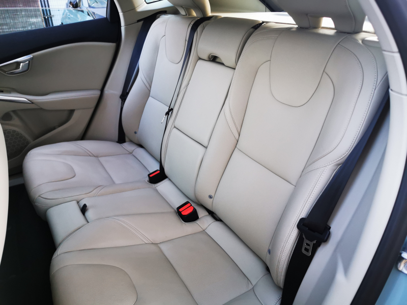 ボルボ V40 中古車