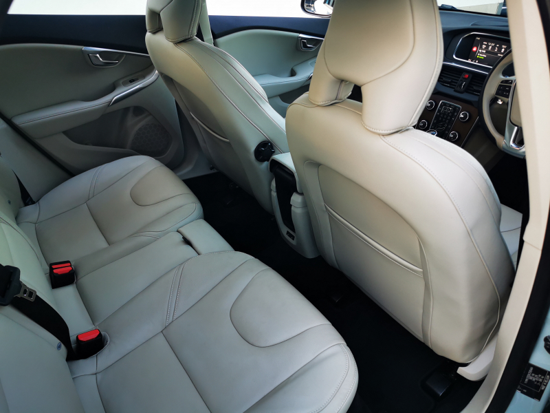 ボルボ V40 中古車