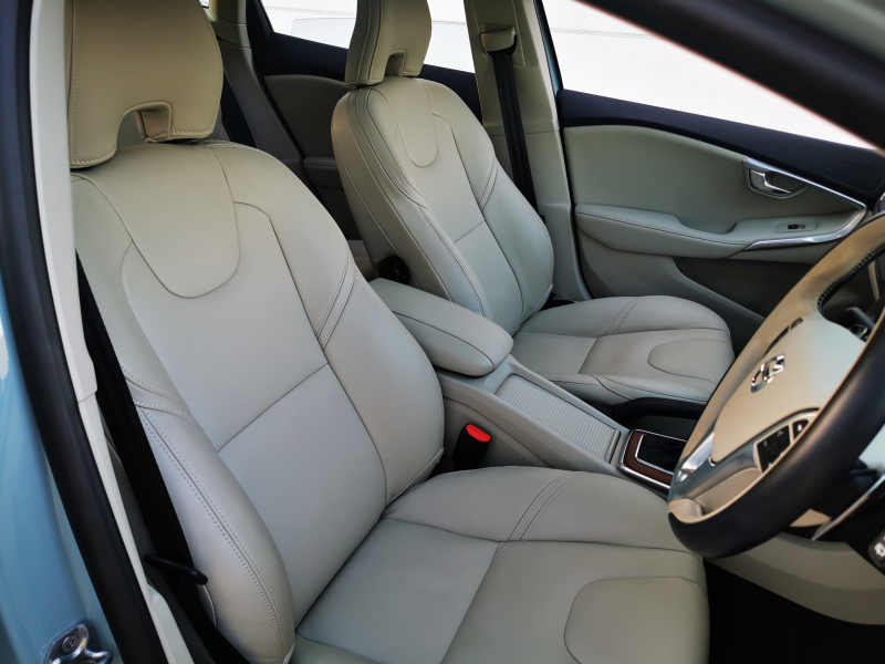 ボルボ V40 中古車