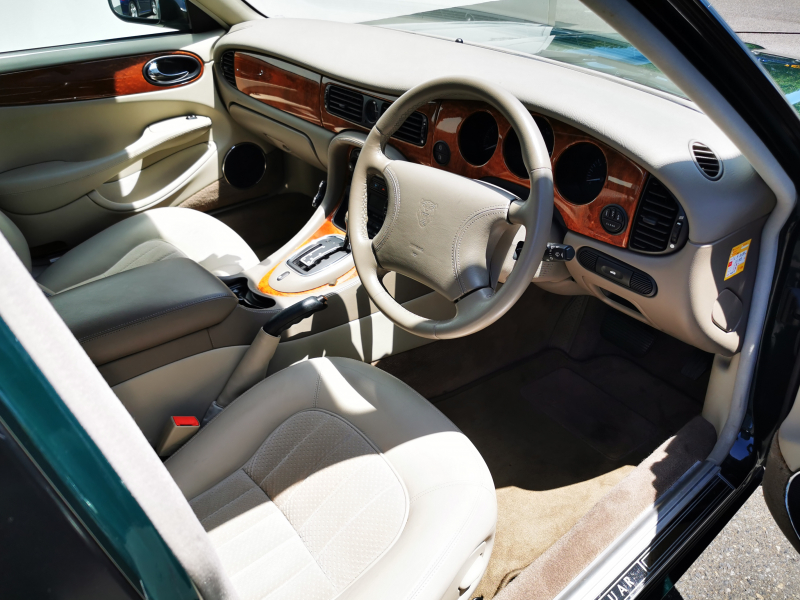 ジャガー XJ-8 中古車