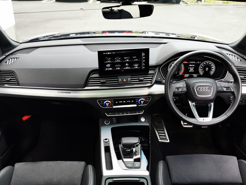 アウディ Q5 中古車