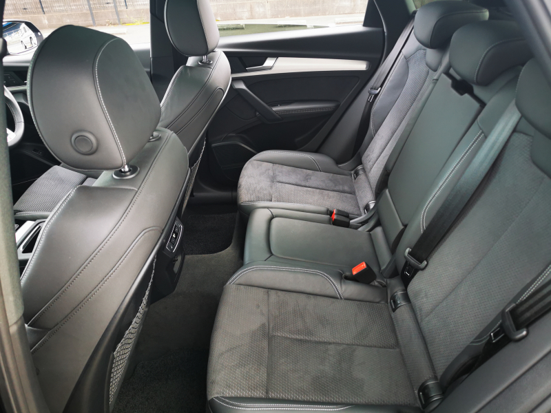 アウディ Q5 中古車