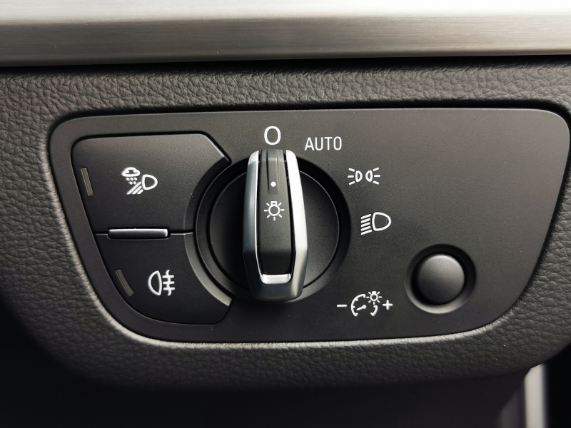 アウディ Q5 中古車