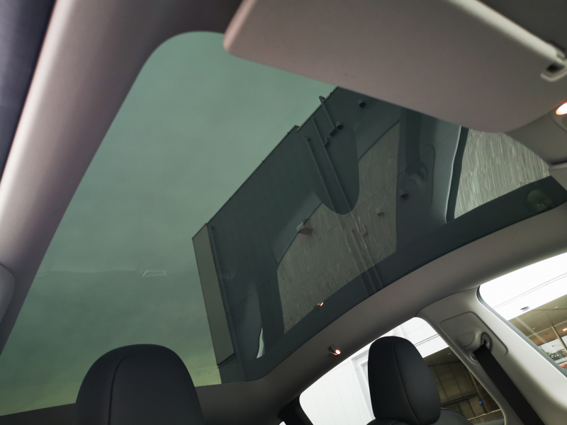 テスラ モデルY 中古車