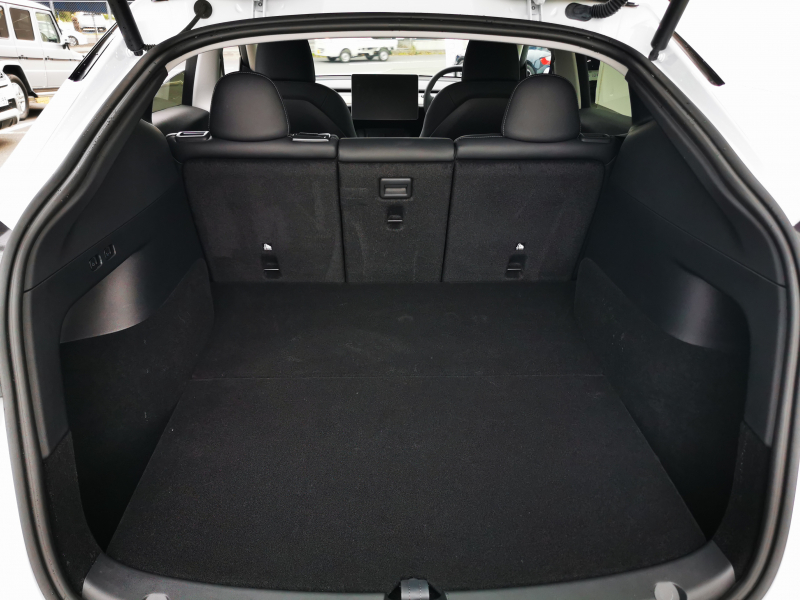 テスラ モデルY 中古車