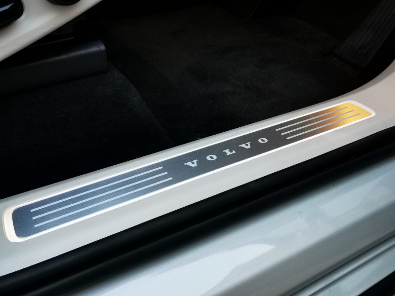 ボルボ XC90 中古車