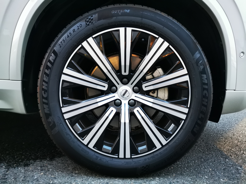 ボルボ XC90 中古車