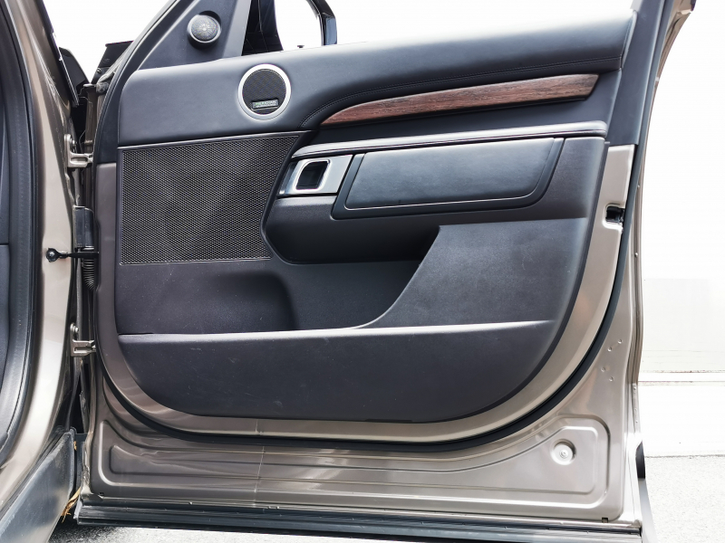 ランドローバー ディスカバリー 中古車