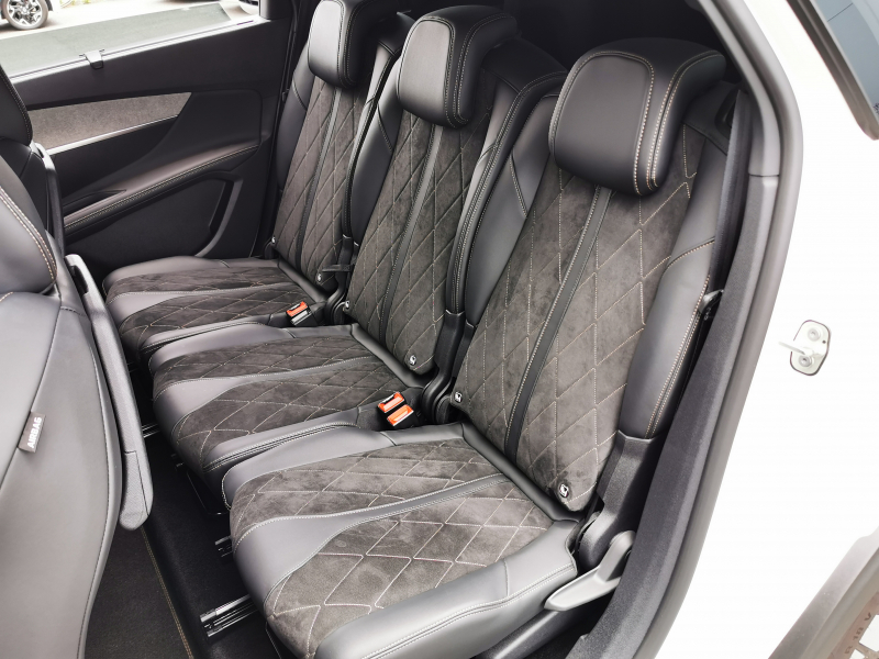 プジョー 5008 中古車