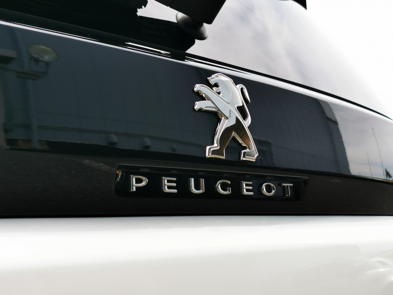 プジョー 5008 中古車