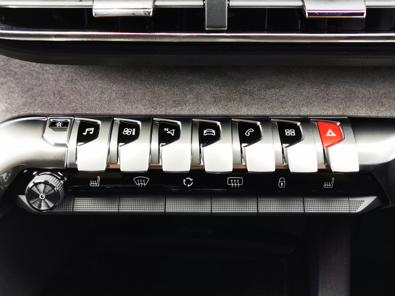 プジョー 5008 中古車