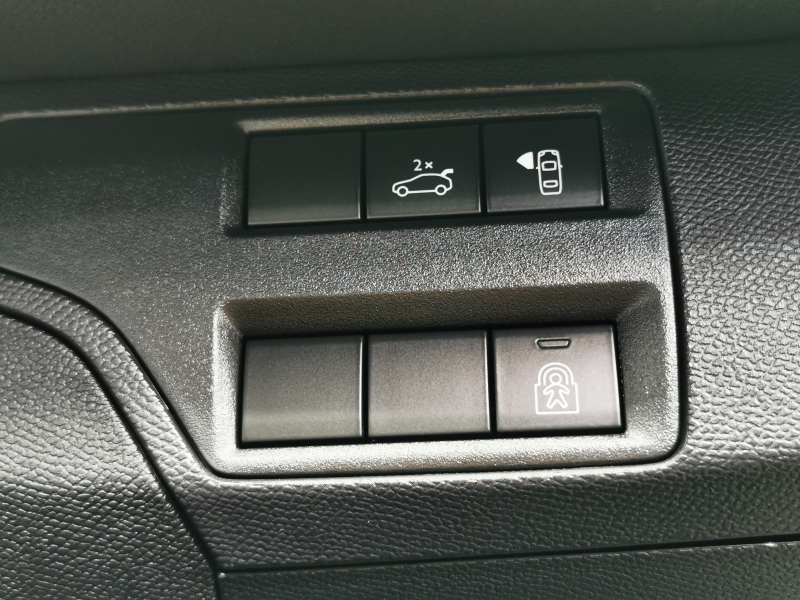 プジョー 5008 中古車