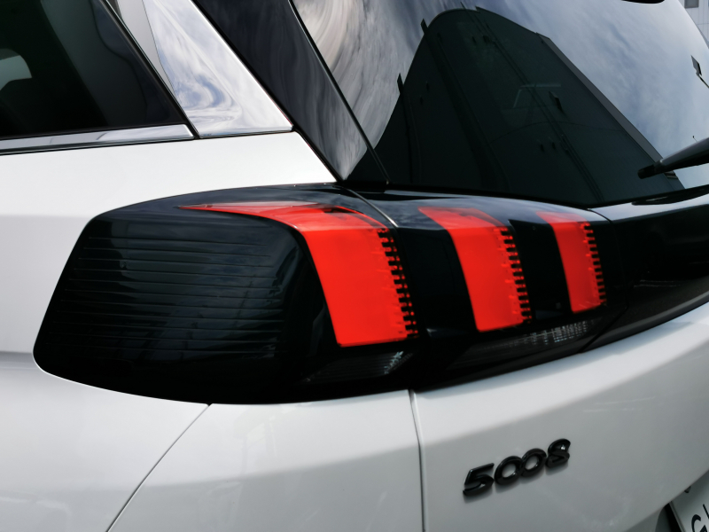 プジョー 5008 中古車