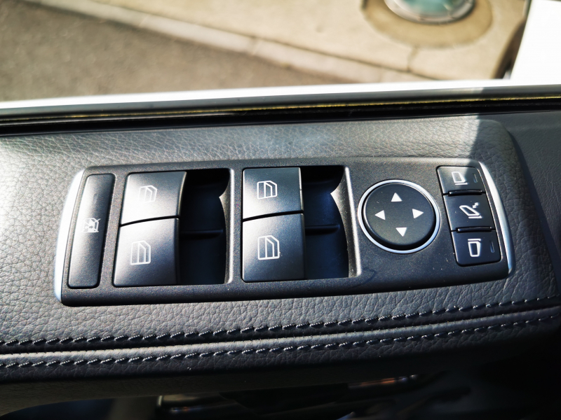 メルセデスベンツ Gクラス 中古車