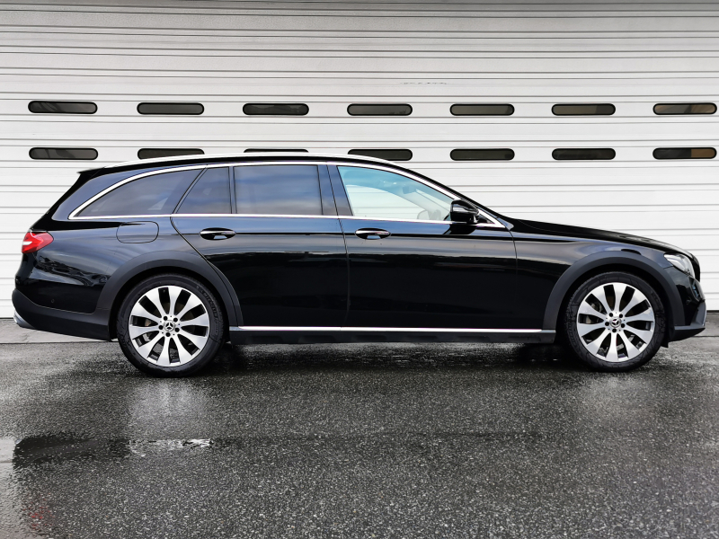 メルセデスベンツ Eクラス 中古車