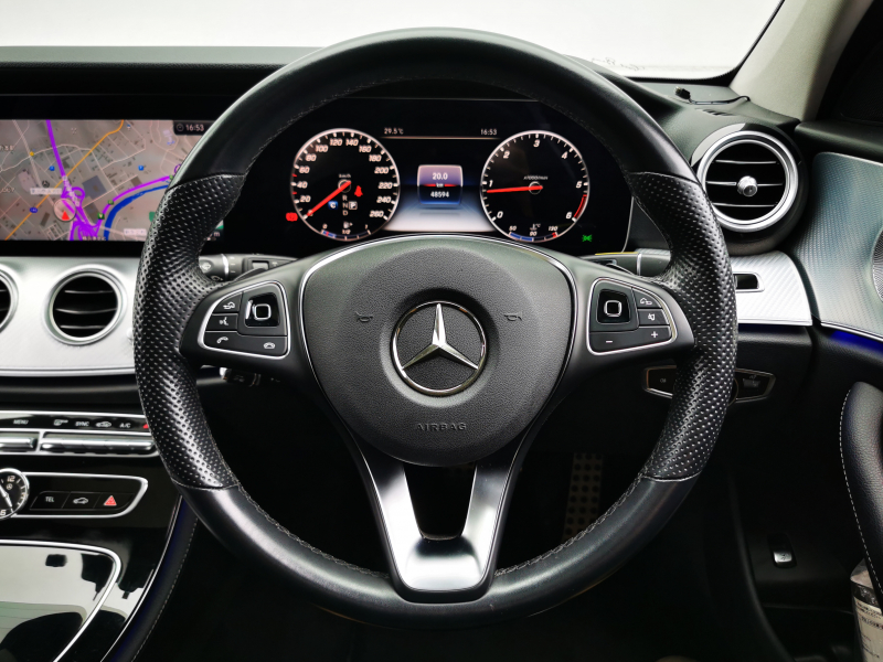 メルセデスベンツ Eクラス 中古車