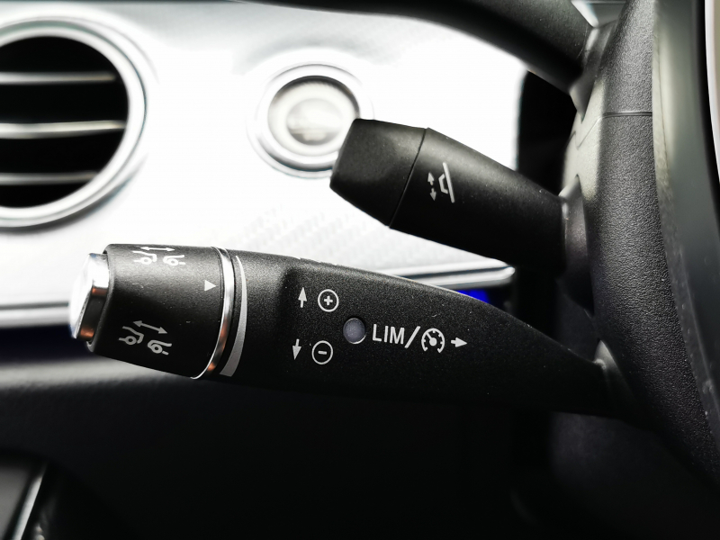 メルセデスベンツ Eクラス 中古車