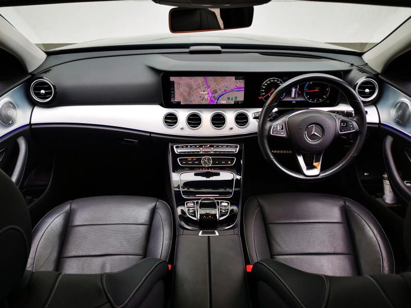 メルセデスベンツ Eクラス 中古車